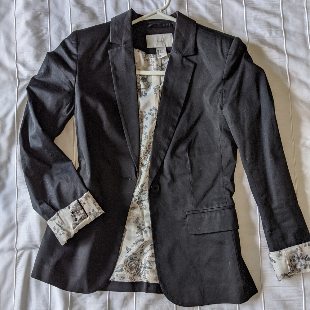 H&M black blazer suit with silk lining